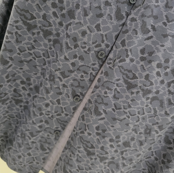 Calvin Klein Men's Navy Patterned Shirt Size M - Picture 3 of 5